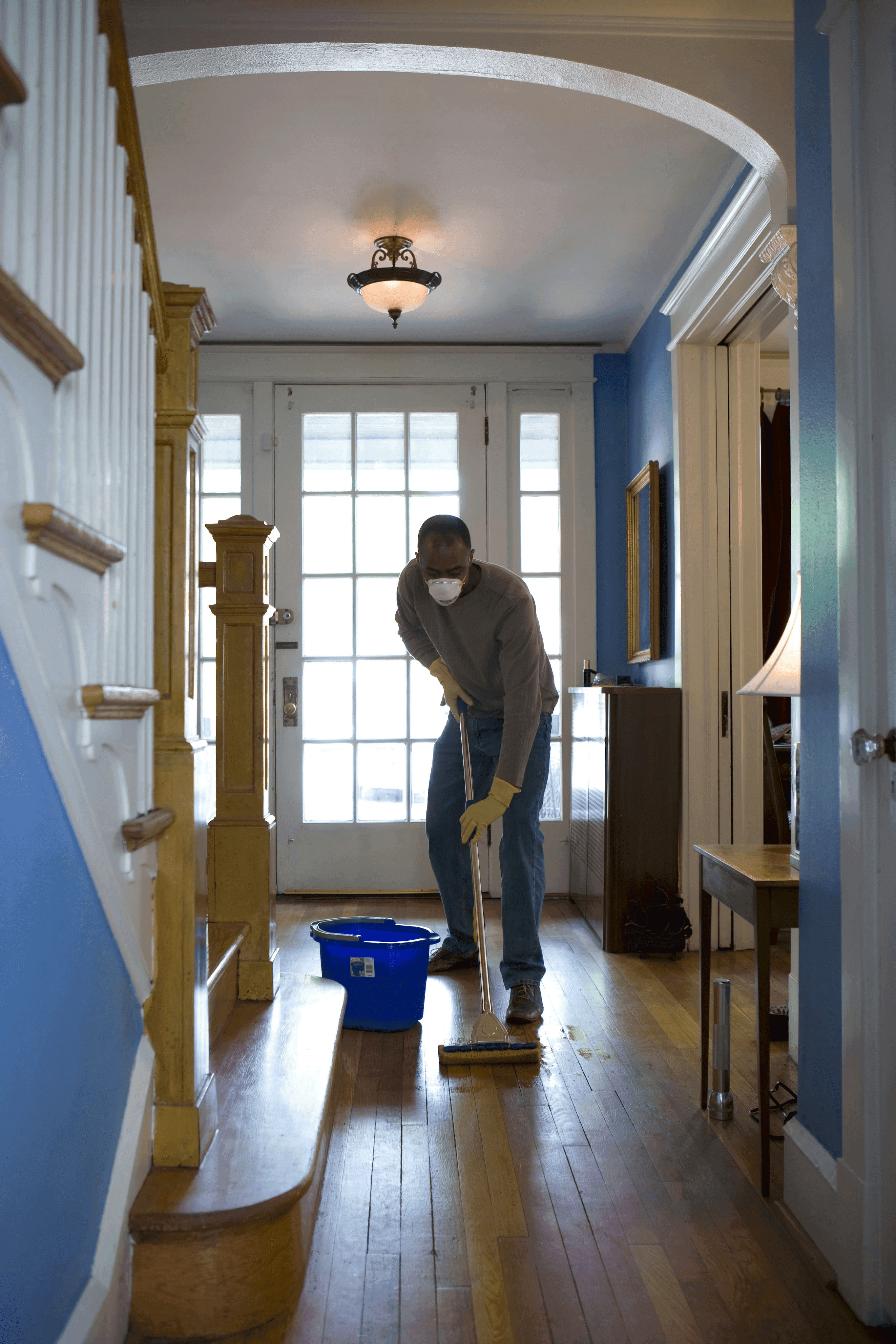 Picture of Man cleaning